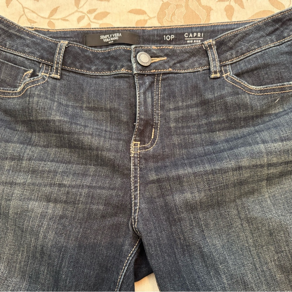 Simply Vera Vera Wang Women's Blue Capri Mid Rise Jeans